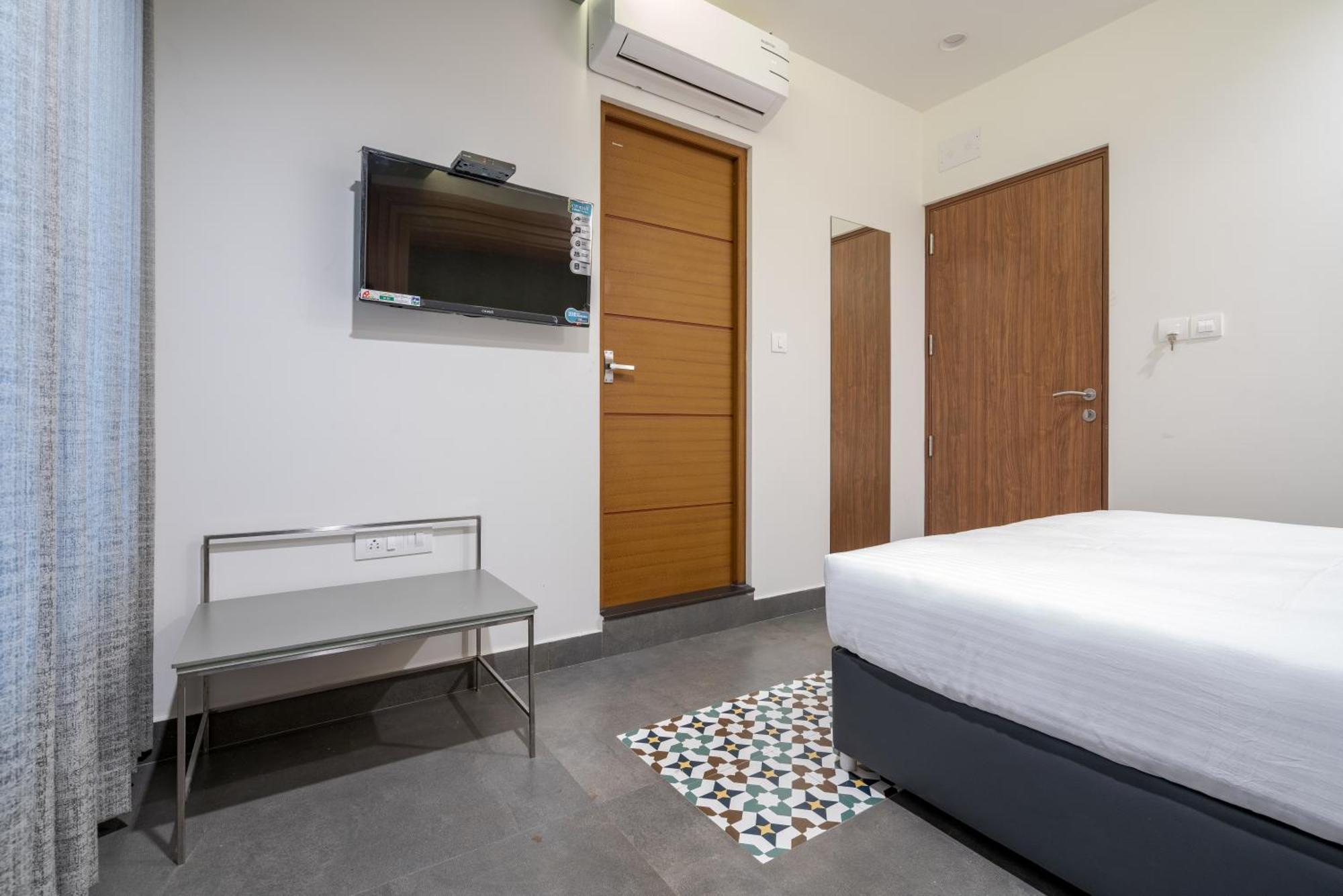 Aryaas Regent Hotel Kochi Buitenkant foto